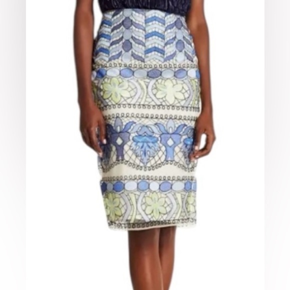 ECI Pencil Skirt with Embellished Design SZ 12 - Picture 1 of 12